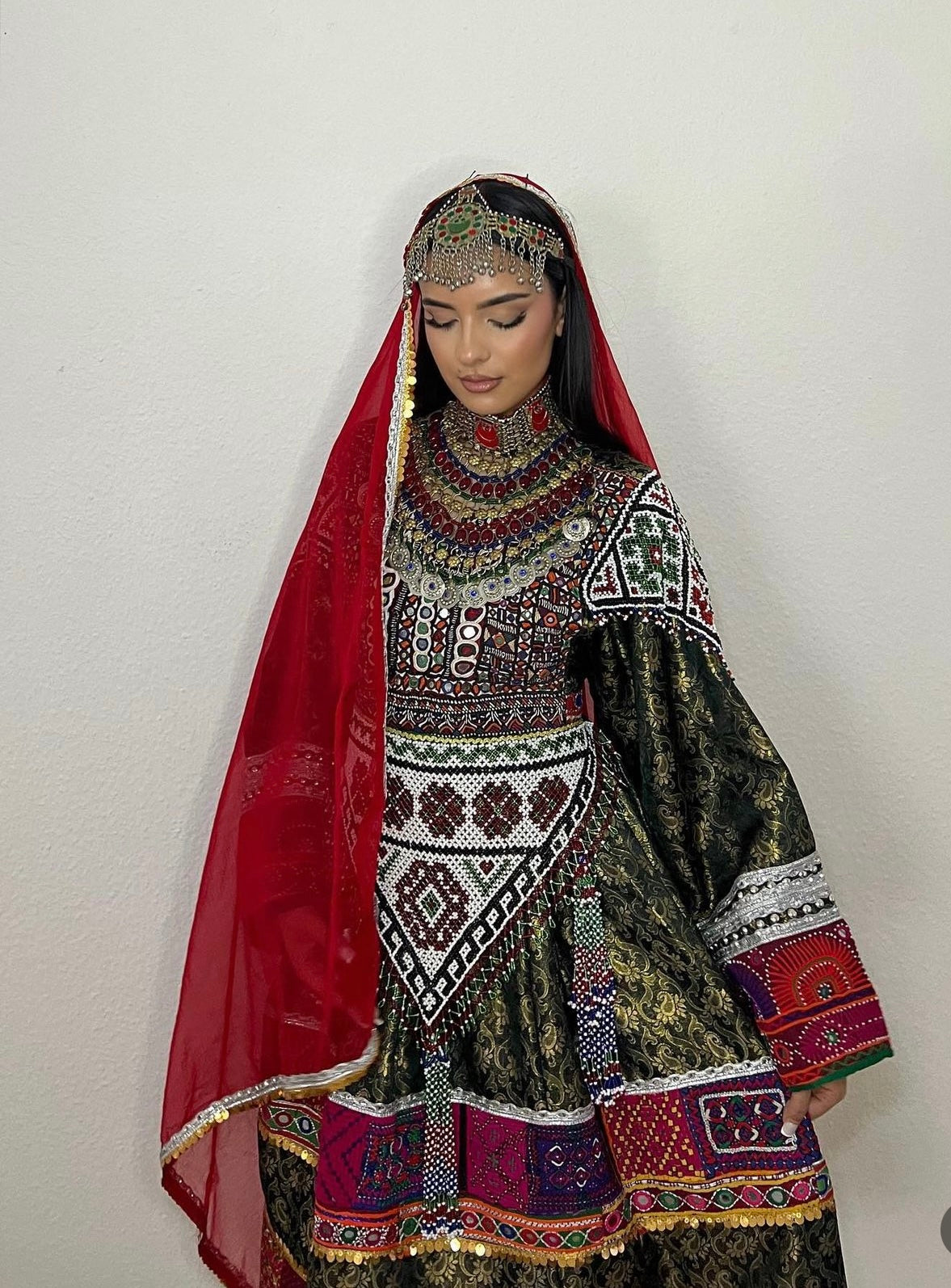 Zarmast || زر مست