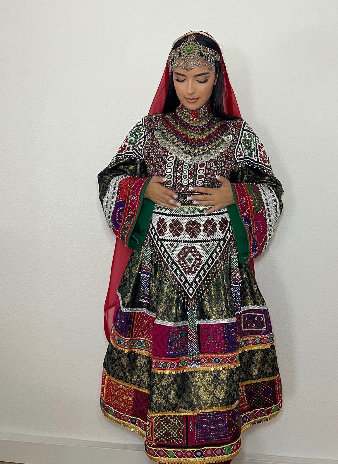 Zarmast || زر مست