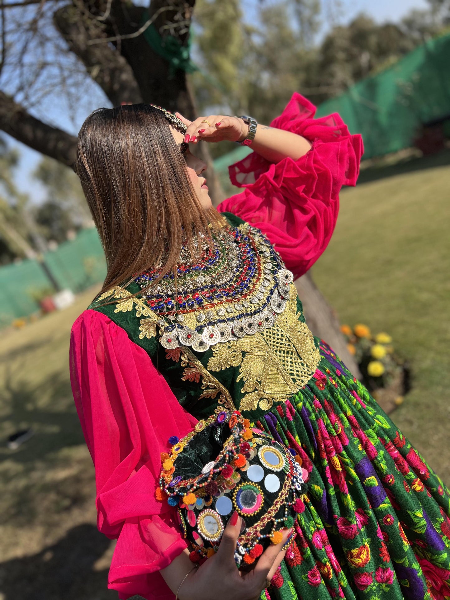 Gulkaar || گلکار